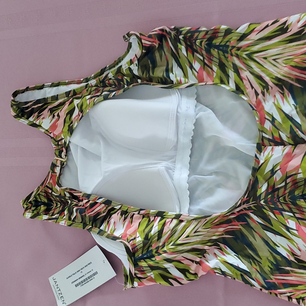New! Jantzen 1 piece swimsuit 🩱 - Picture 3 of 5